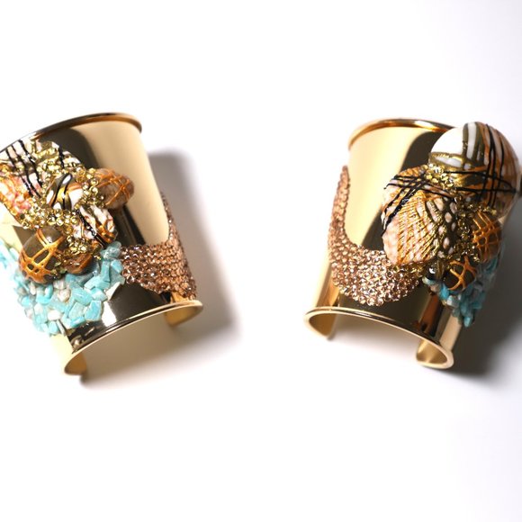 Gold Plated Choker 2 Bracelet and Earrings Set by Patricia Adelson - Picture 11 of 12